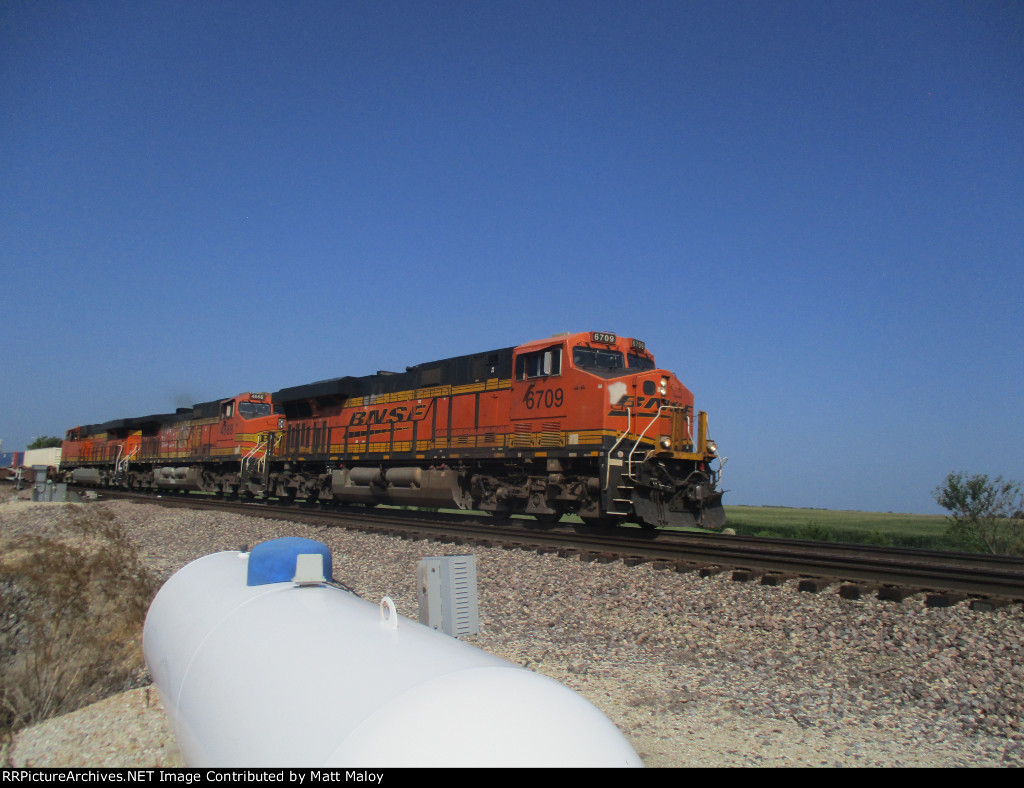 BNSF 6709